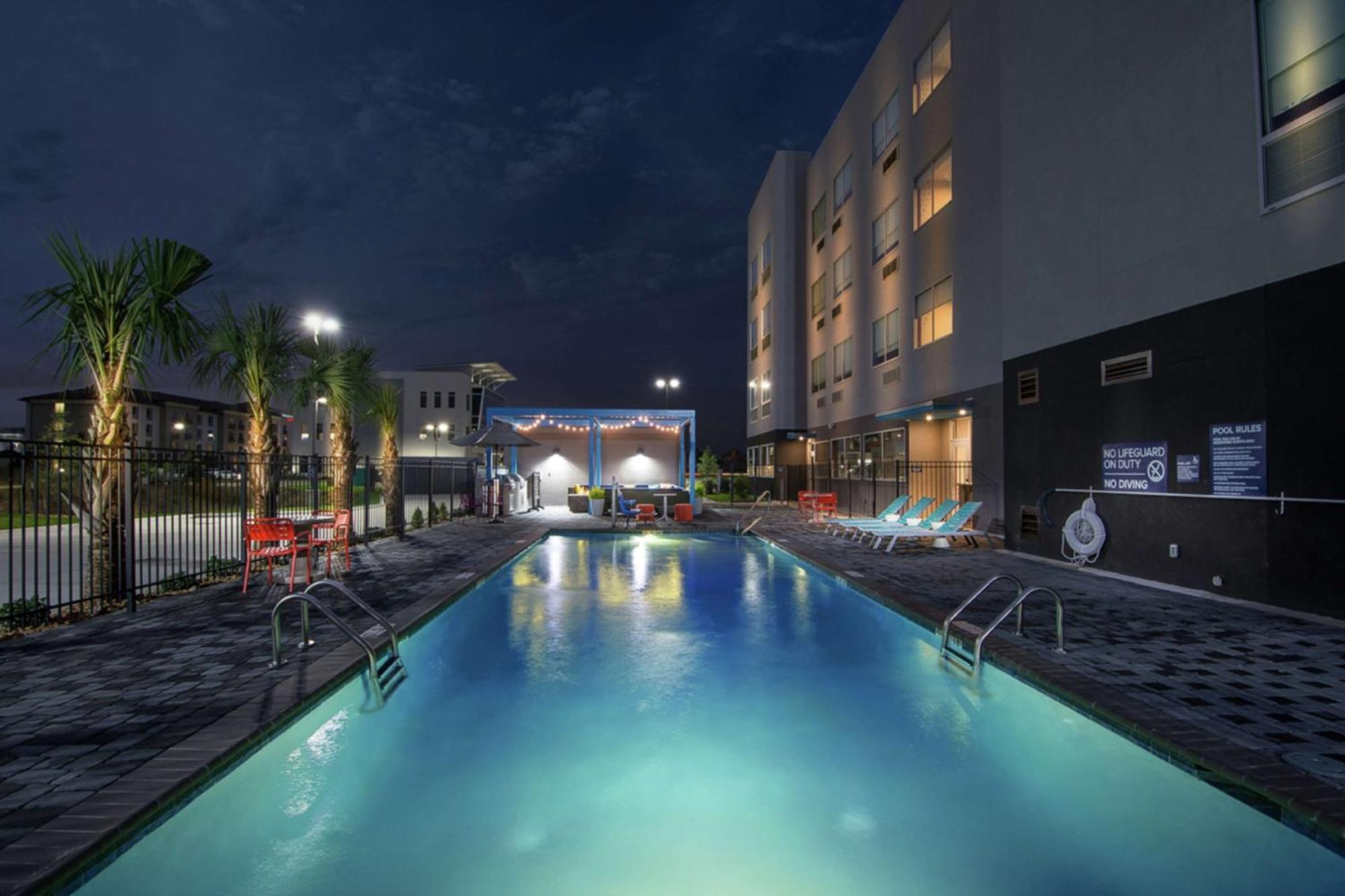 Tru By Hilton Lafayette River Ranch Exteriör bild